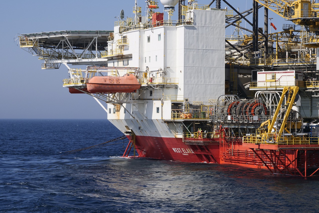 industry-technology-petrochemicals-4688726